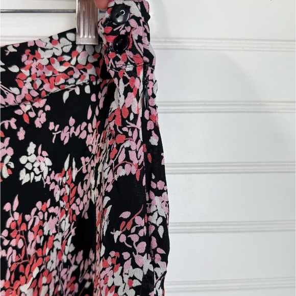 Style & Co. floral skirt. Size 12P - Picture 3 of 6